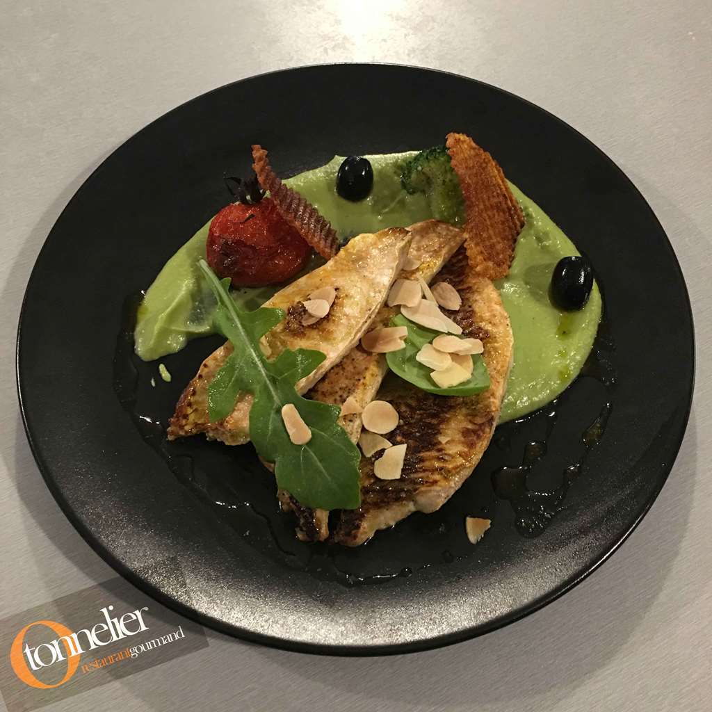 Hotel Kyriad Montauban Ristorante foto