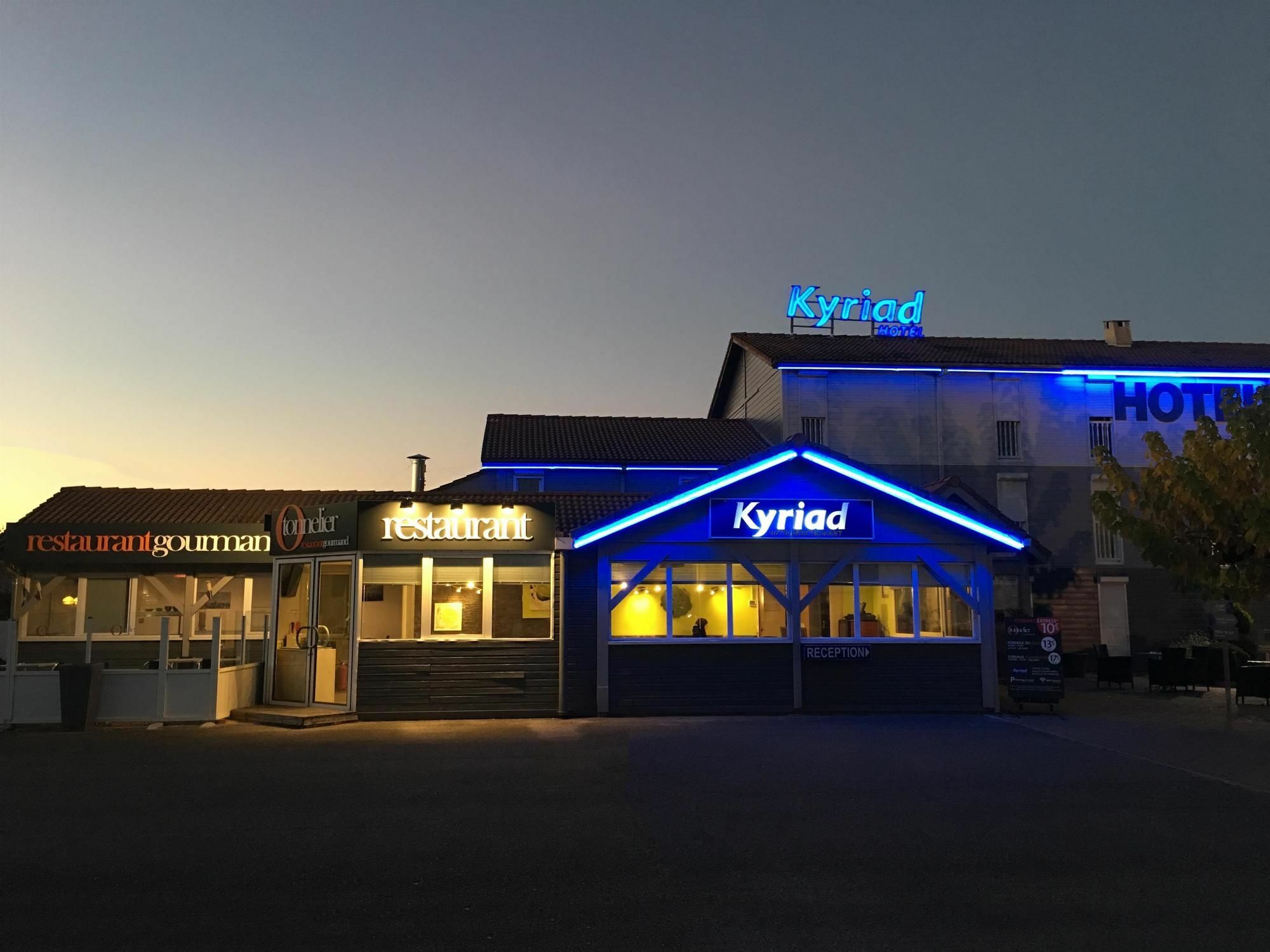 Hotel Kyriad Montauban Esterno foto