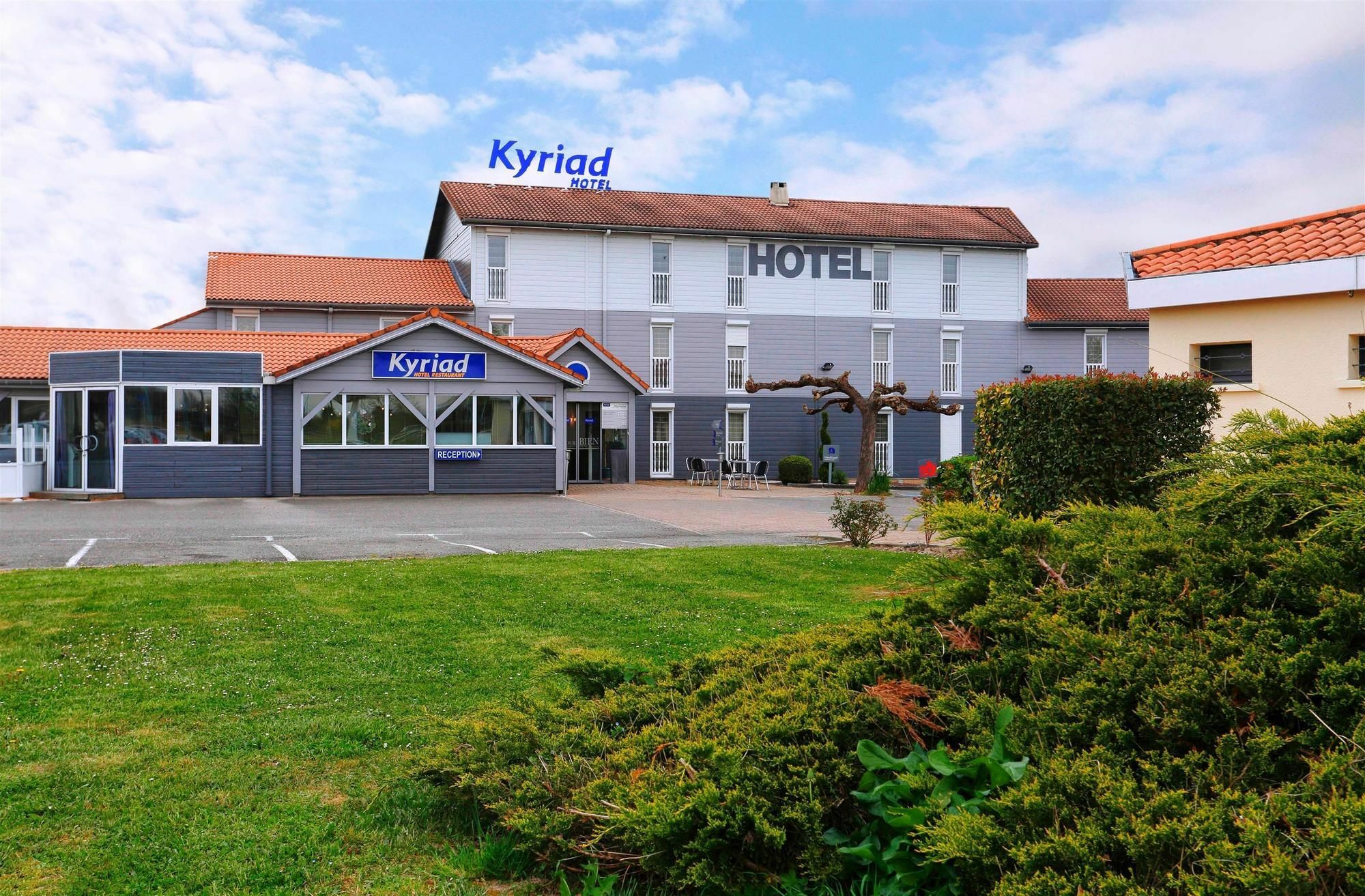 Hotel Kyriad Montauban Esterno foto